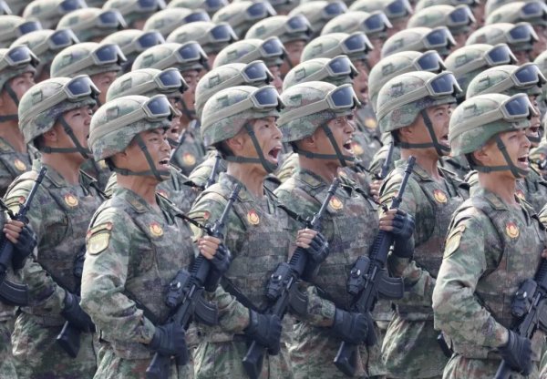 希恩配资网 新华社出图，记者讲述背后故事